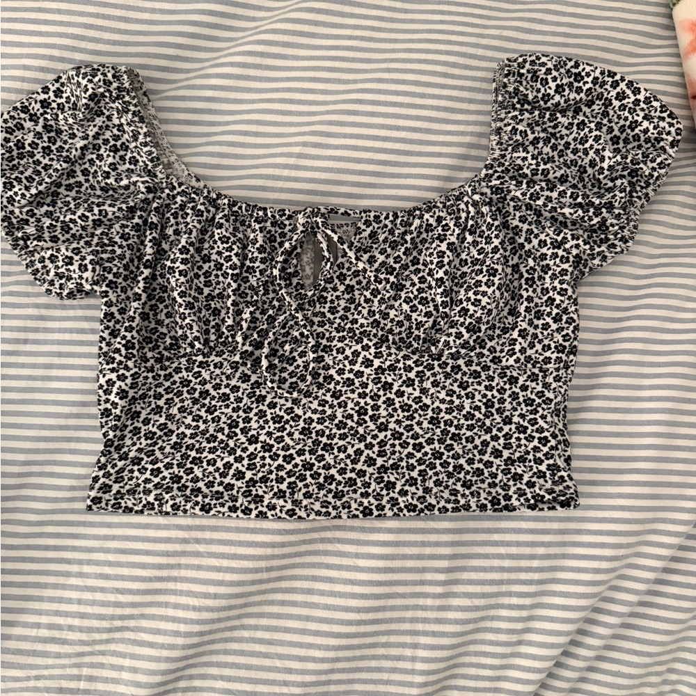 Floral Print Puff Sleeve Top